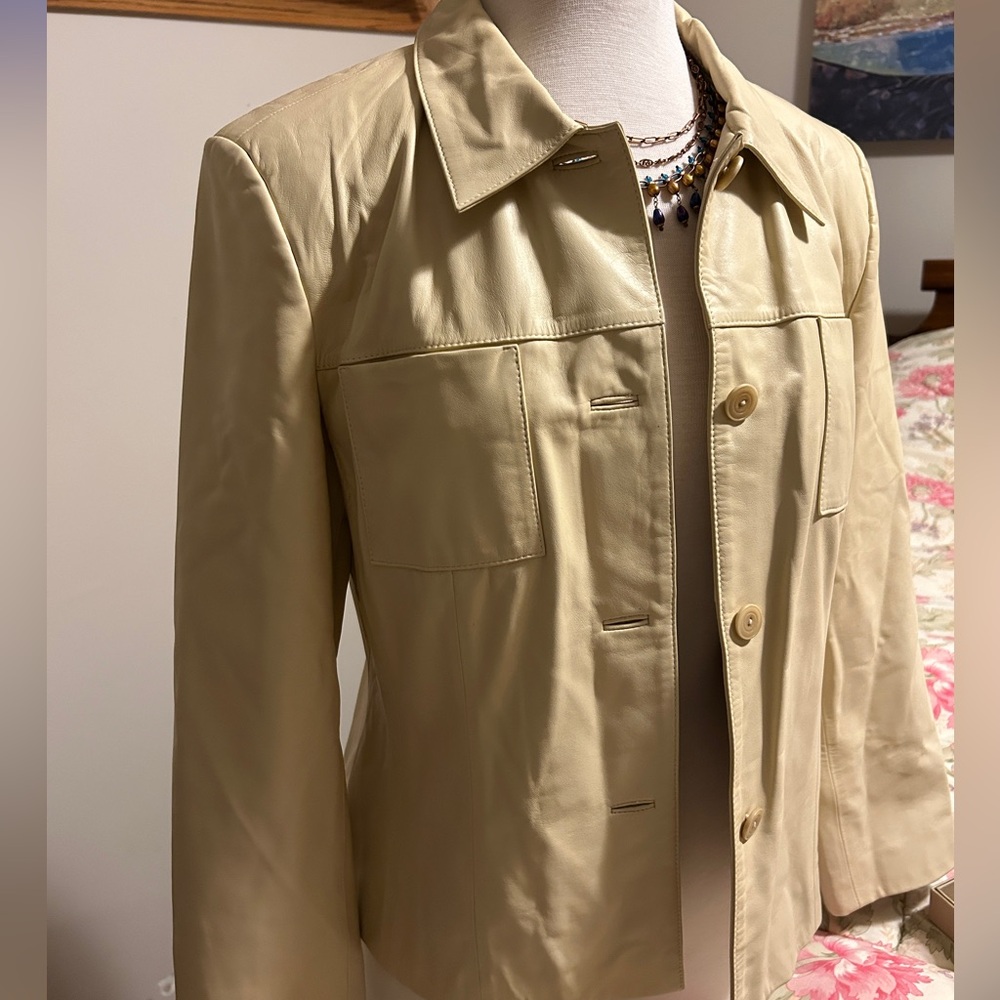 EUC Talbots leather cream jacket, Sz small